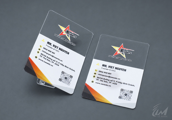 name card nhựa trong suốt