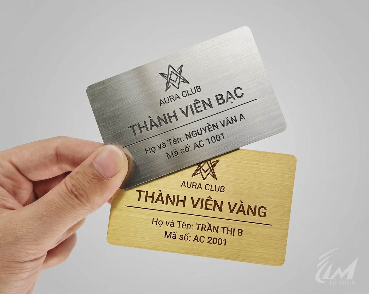 Thẻ thành viên kim loại khắc laser